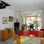 Near With Pool Дом отдыха